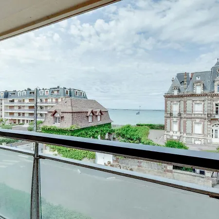 By Interhome Apartment *