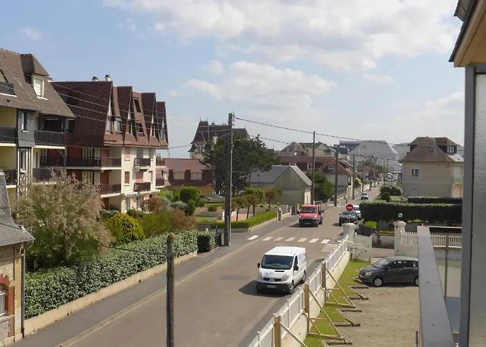 By Interhome Apartmán